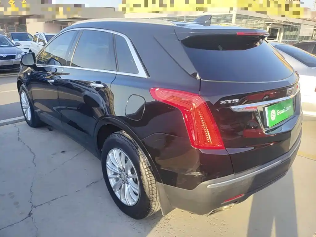 Cadillac XT5 — фото 5