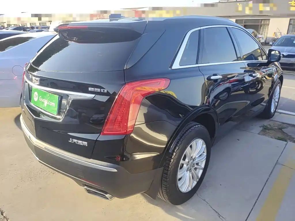 Cadillac XT5 — фото 7