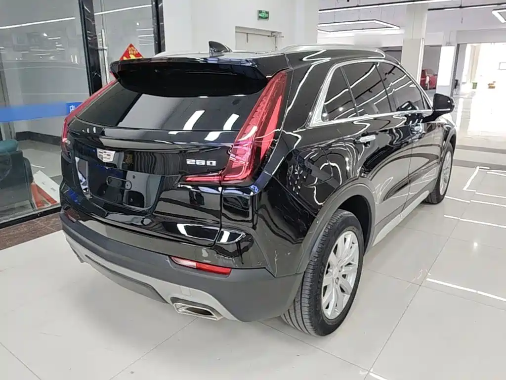 Cadillac XT4 — фото 7
