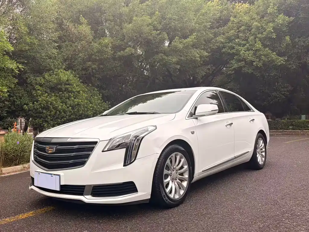 Cadillac XTS — фото 3