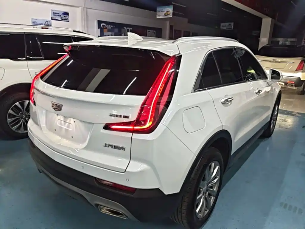 Cadillac XT4 — фото 7