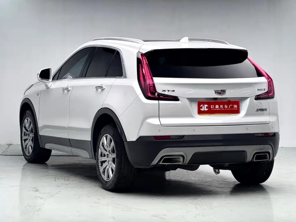 Cadillac XT4 — фото 5