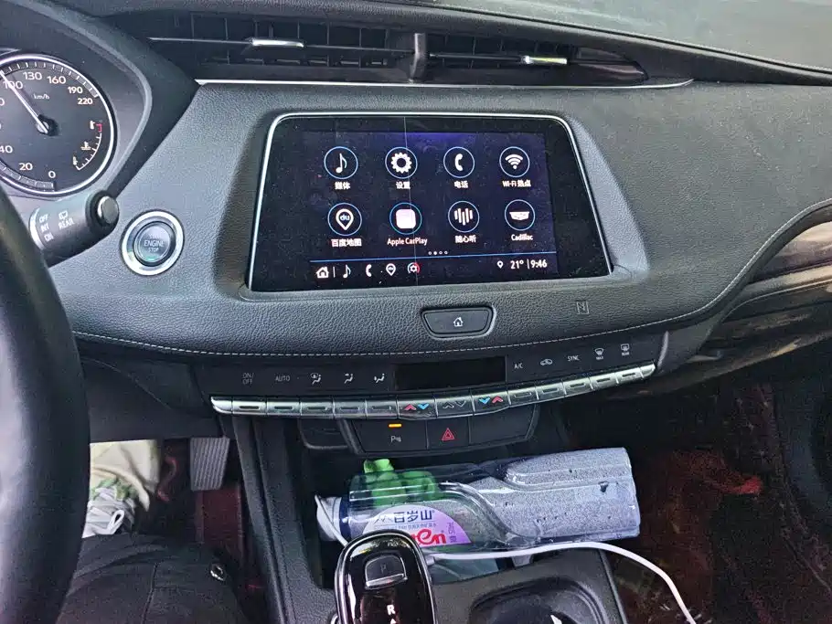Cadillac XT4 — фото 13