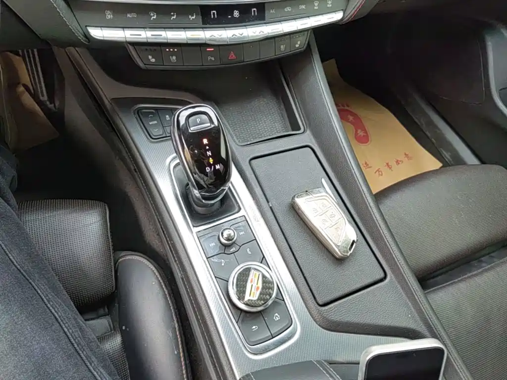 Cadillac CT5 — фото 14