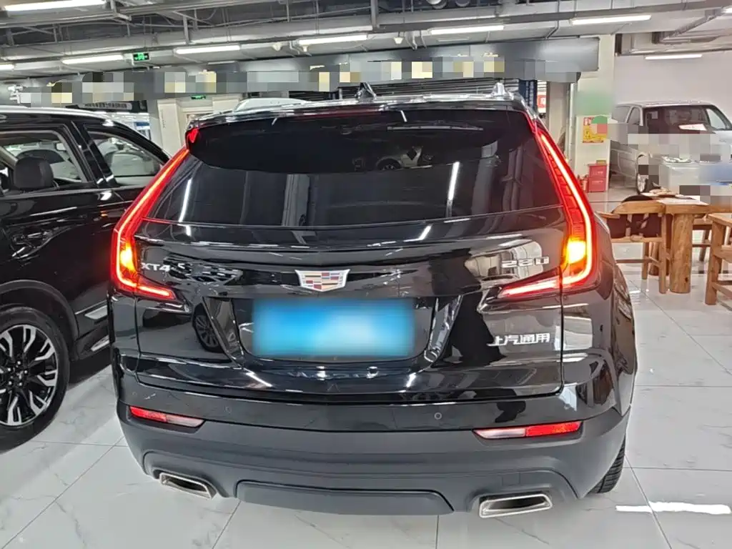 Cadillac XT4 — фото 6