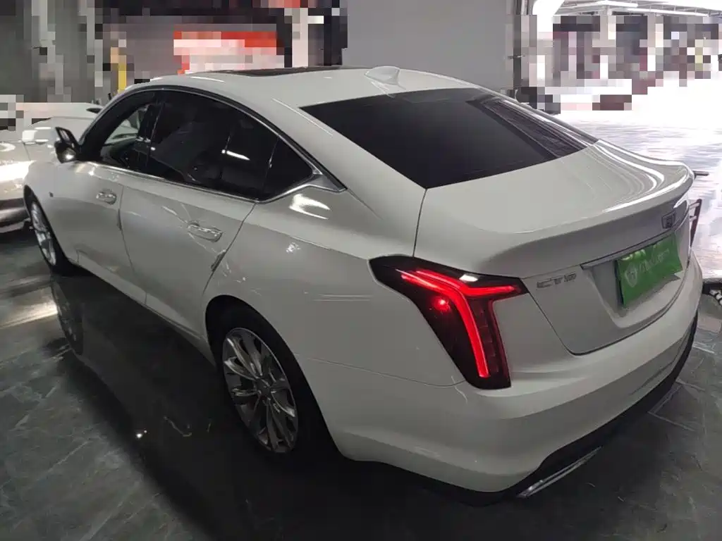 Cadillac CT5 — фото 5