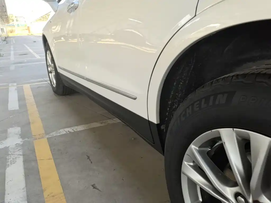 Cadillac XT5 — фото 22