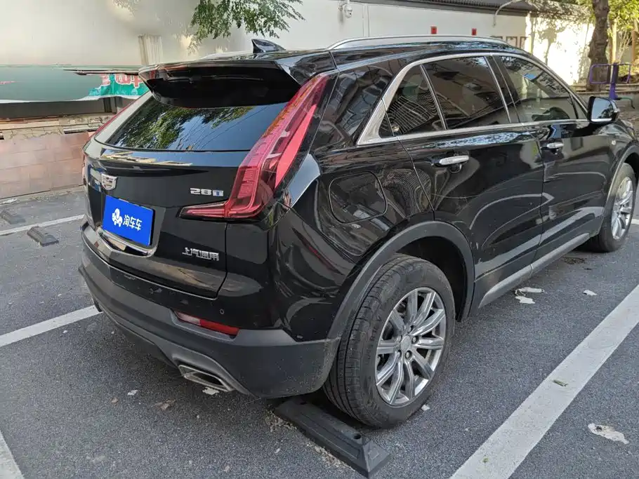 Cadillac XT4 — фото 3