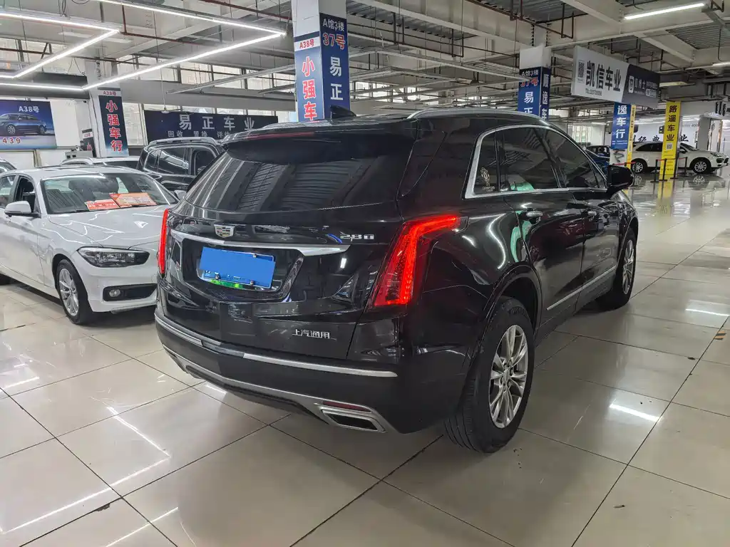 Cadillac XT5 — фото 9