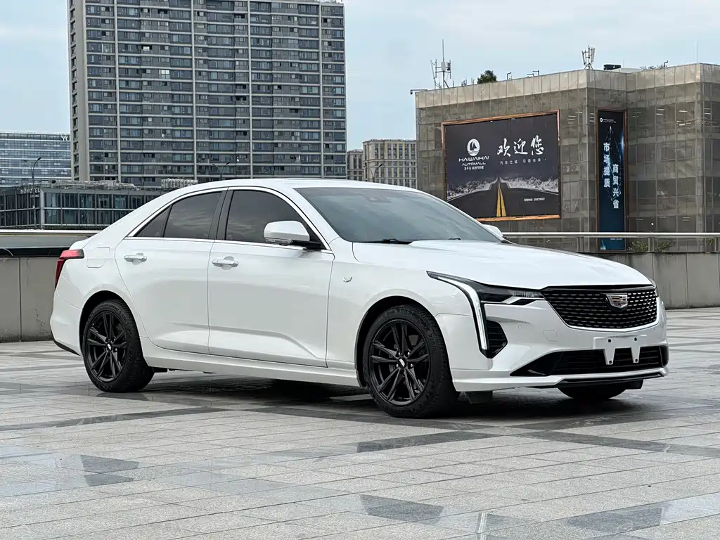 Cadillac CT4 — фото 3