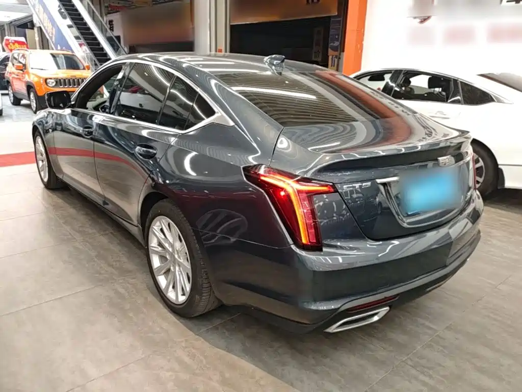 Cadillac CT5 — фото 5
