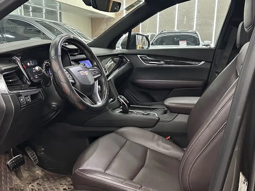 Cadillac XT6 — фото 3