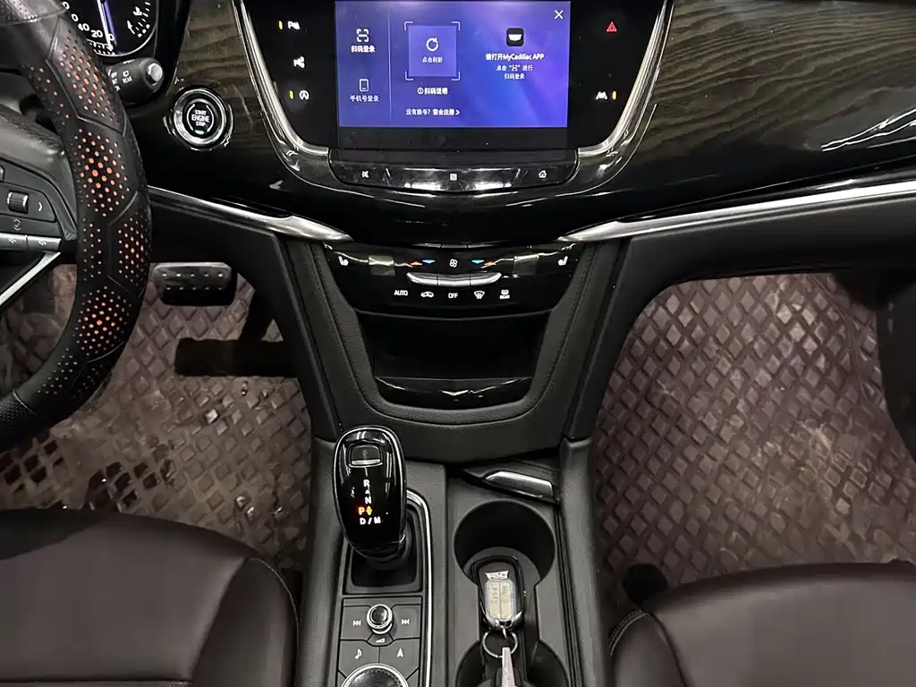 Cadillac XT6 — фото 6
