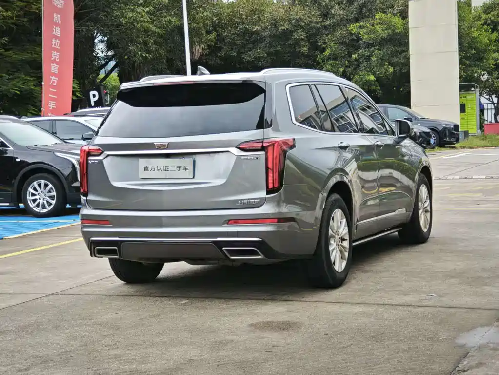 Cadillac XT6 — фото 8