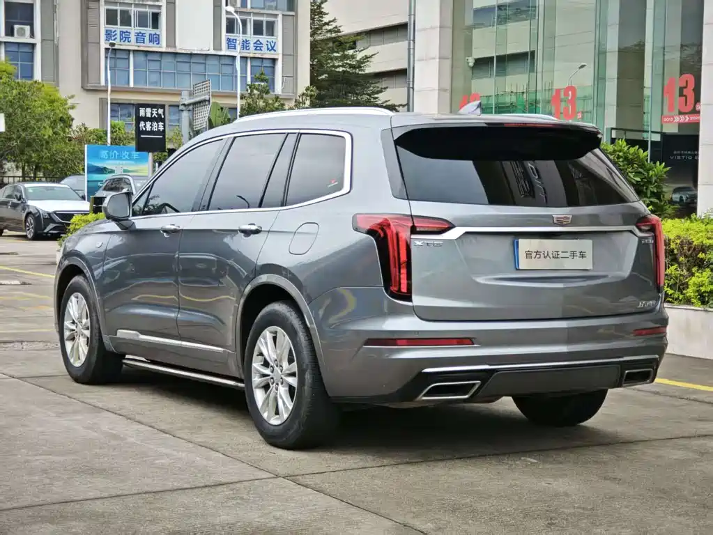 Cadillac XT6 — фото 9