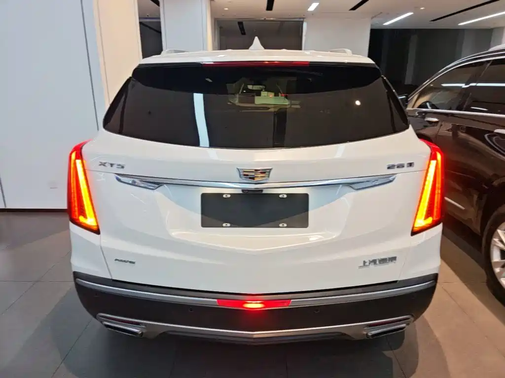 Cadillac XT5 — фото 6