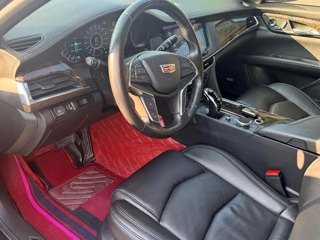 Cadillac CT6 — фото 9