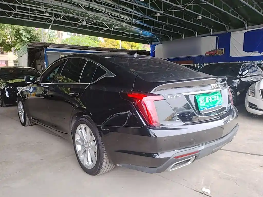 Cadillac CT5 — фото 5