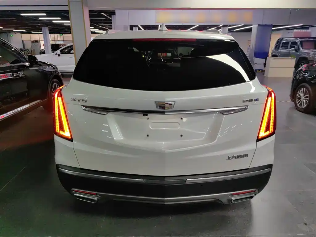 Cadillac XT5 — фото 4