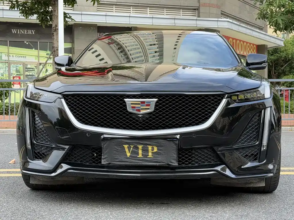 Cadillac CT5 — фото 2