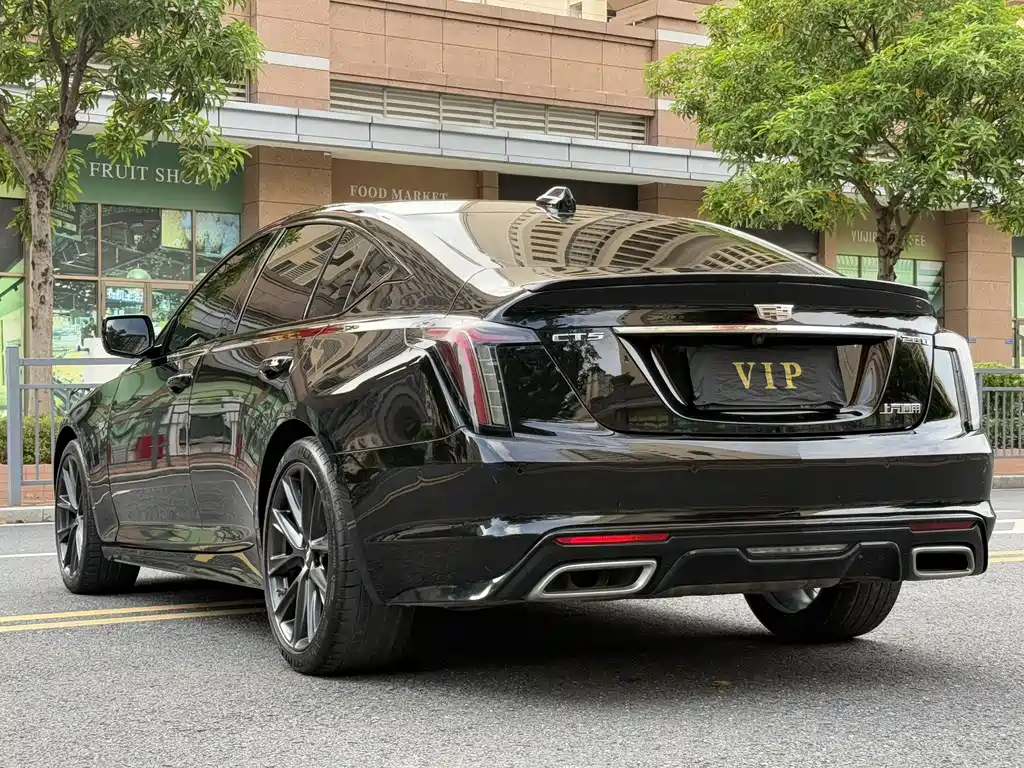 Cadillac CT5 — фото 5