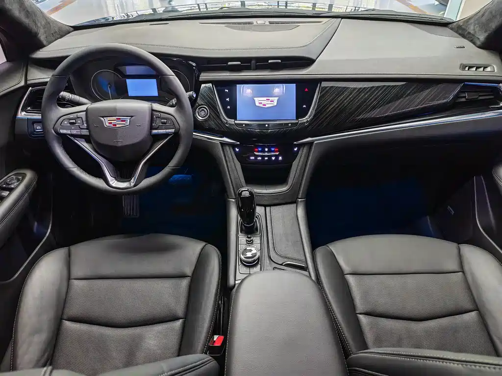 Cadillac XT6 — фото 5