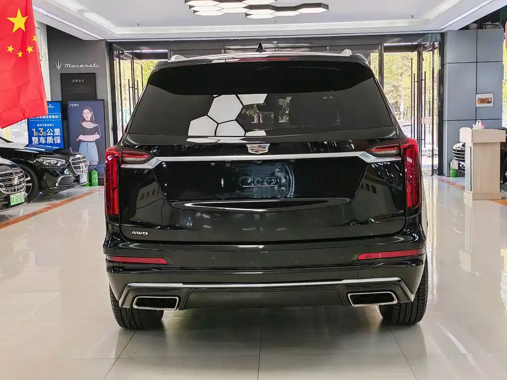 Cadillac XT6 — фото 8