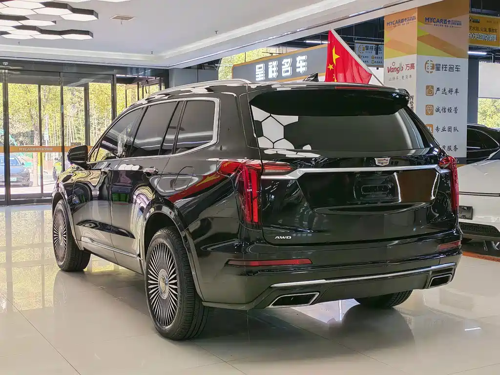 Cadillac XT6 — фото 9