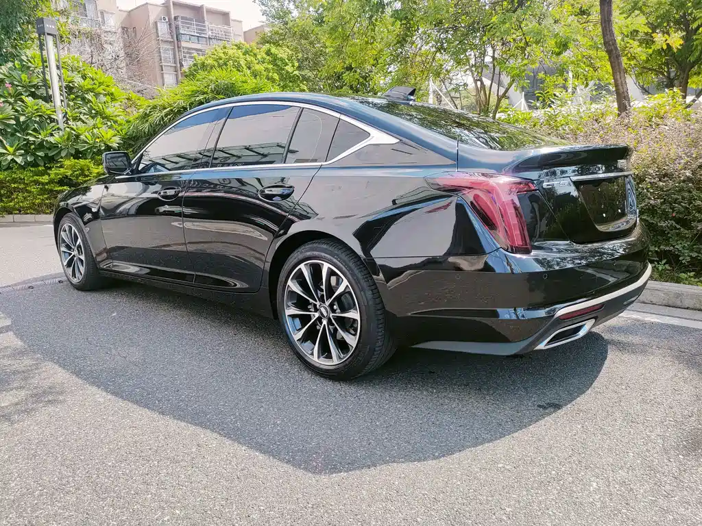 Cadillac CT5 — фото 3