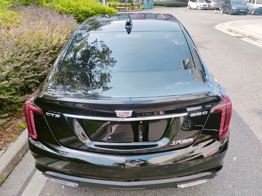 Cadillac CT5 — фото 4