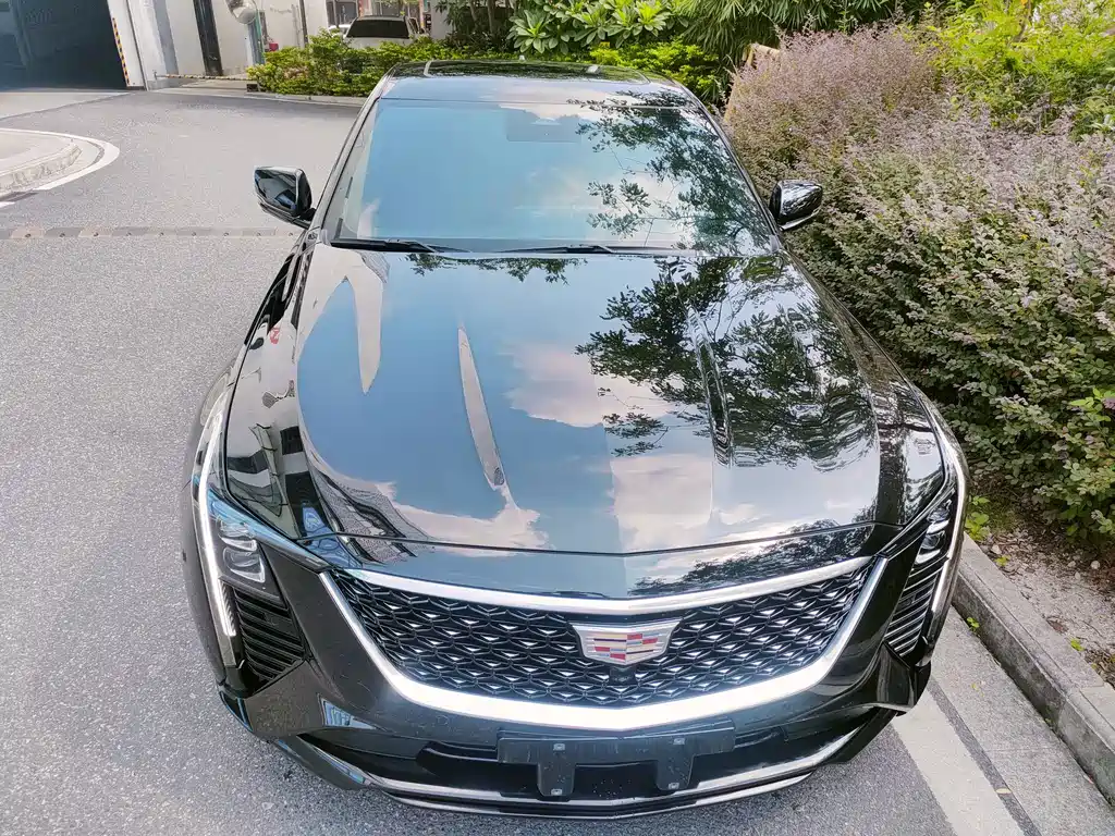 Cadillac CT5 — фото 8
