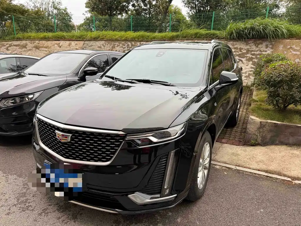 Cadillac XT6