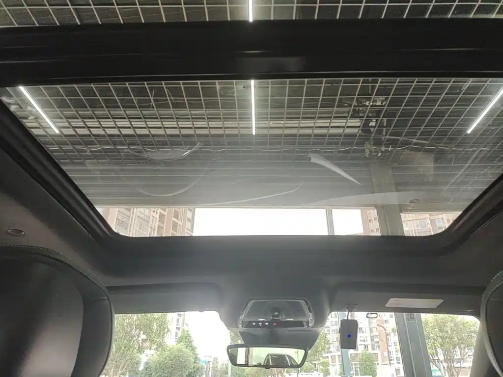 Cadillac XT5 — фото 18