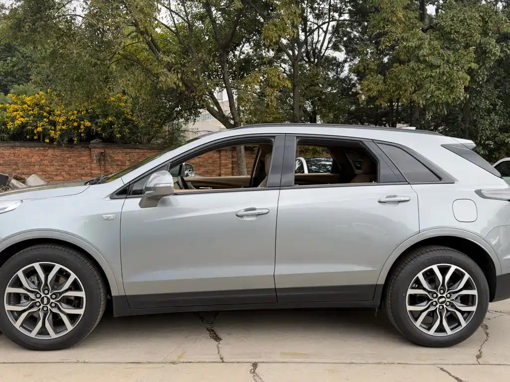 Cadillac XT5 — фото 4
