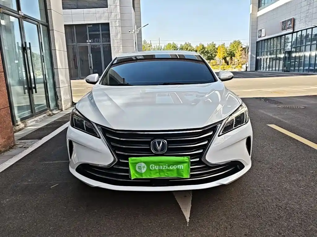 Changan Eado XT — фото 3