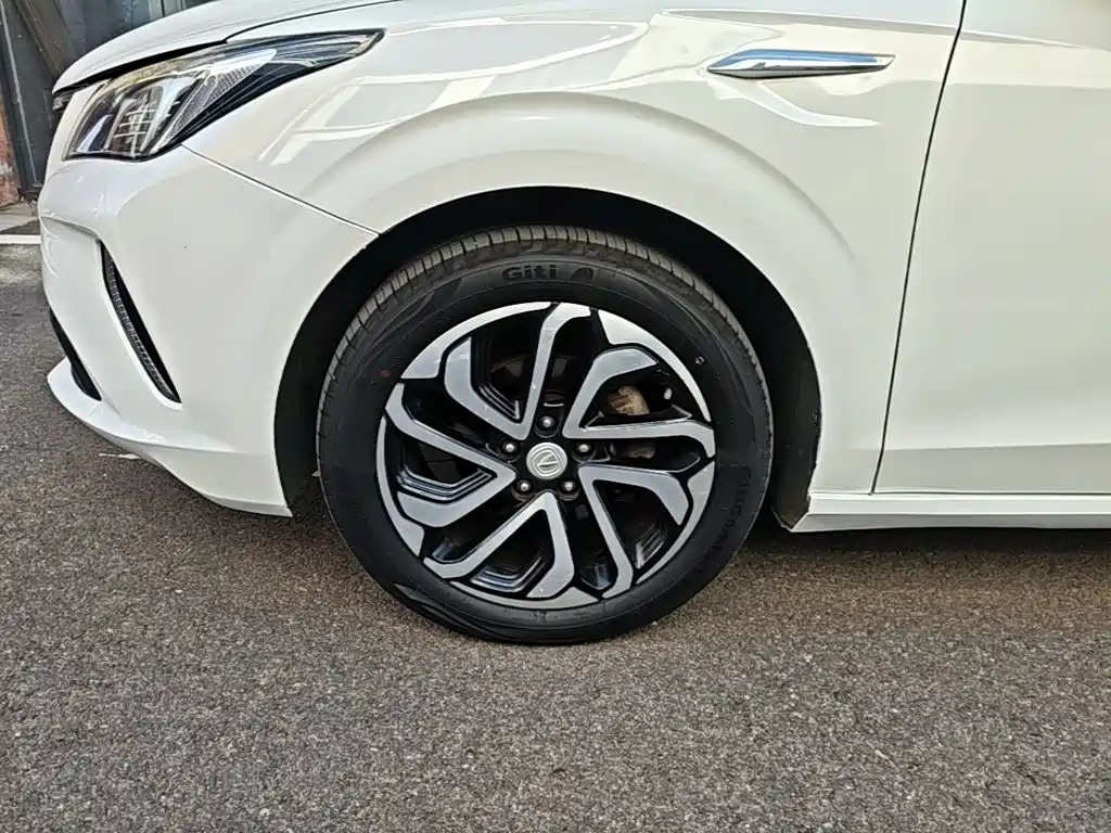 Changan Eado XT — фото 23