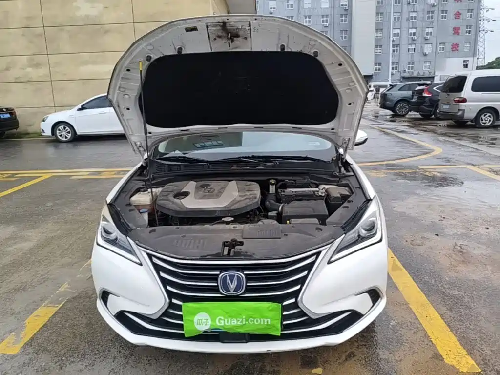 Changan Eado — фото 20