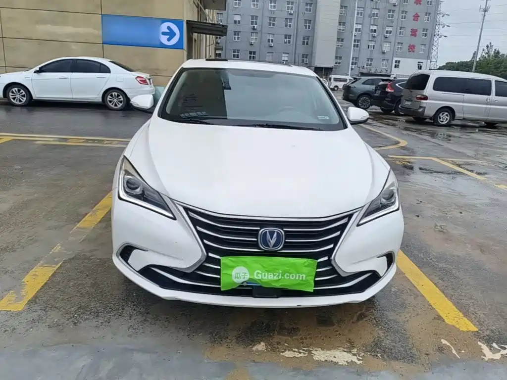 Changan Eado — фото 3