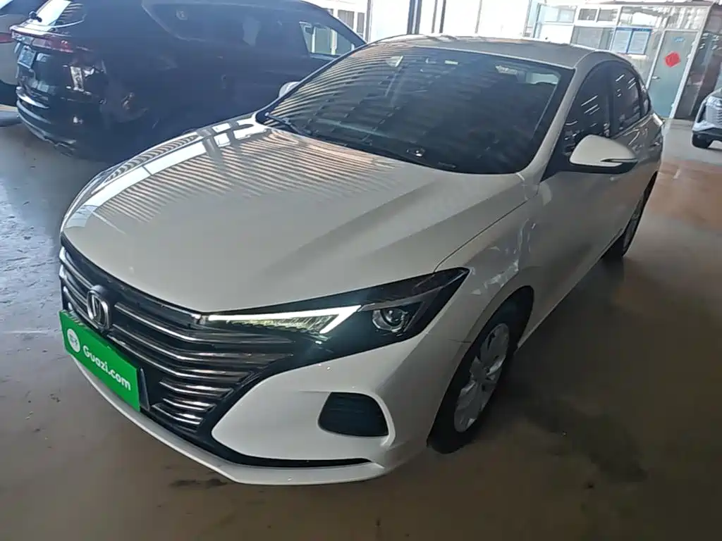 Changan Eado — фото 2