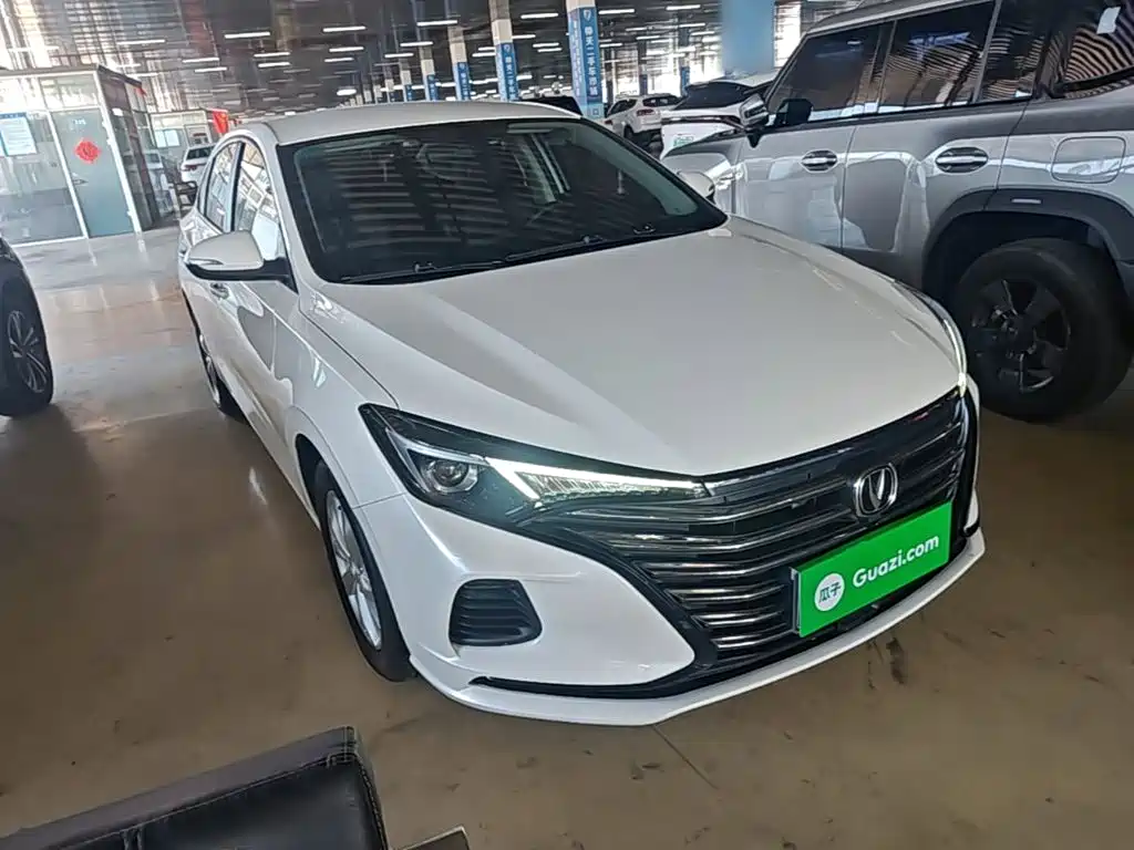 Changan Eado — фото 4