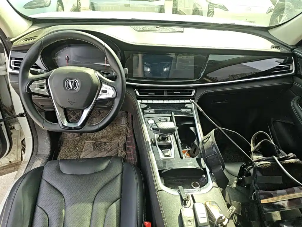 Changan CS85 COUPE — фото 14