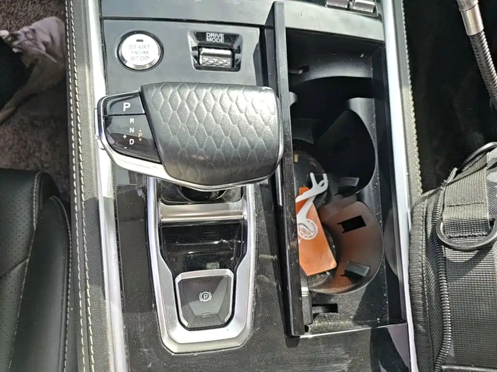 Changan CS85 COUPE — фото 19