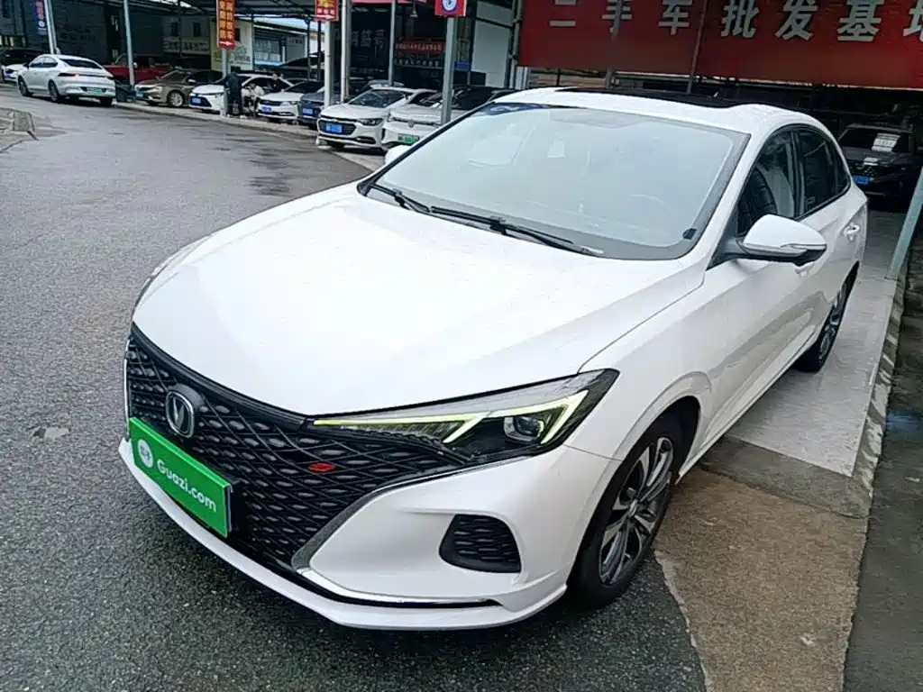 Changan Eado — фото 2