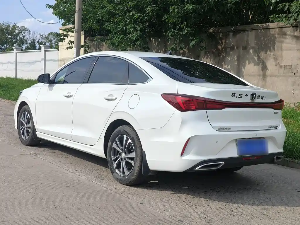 Changan Eado — фото 5