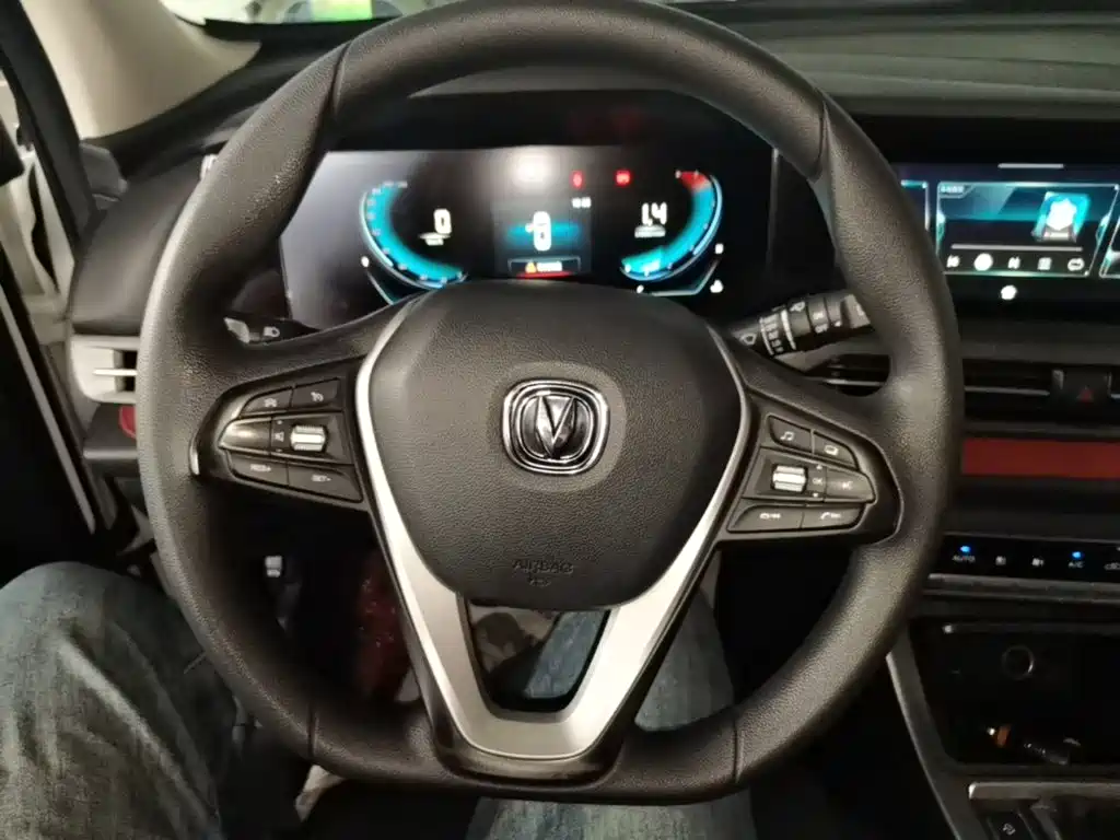 Changan CS55PLUS — фото 11