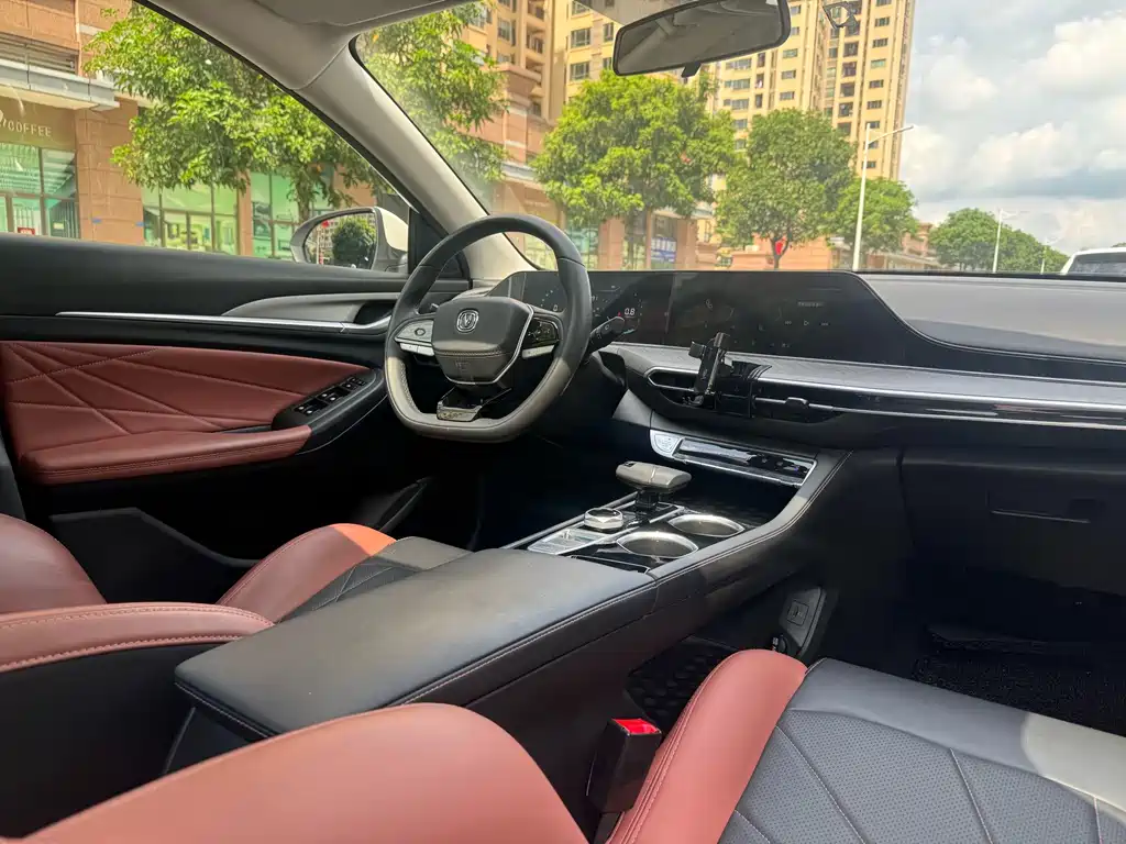 Changan Eado — фото 16
