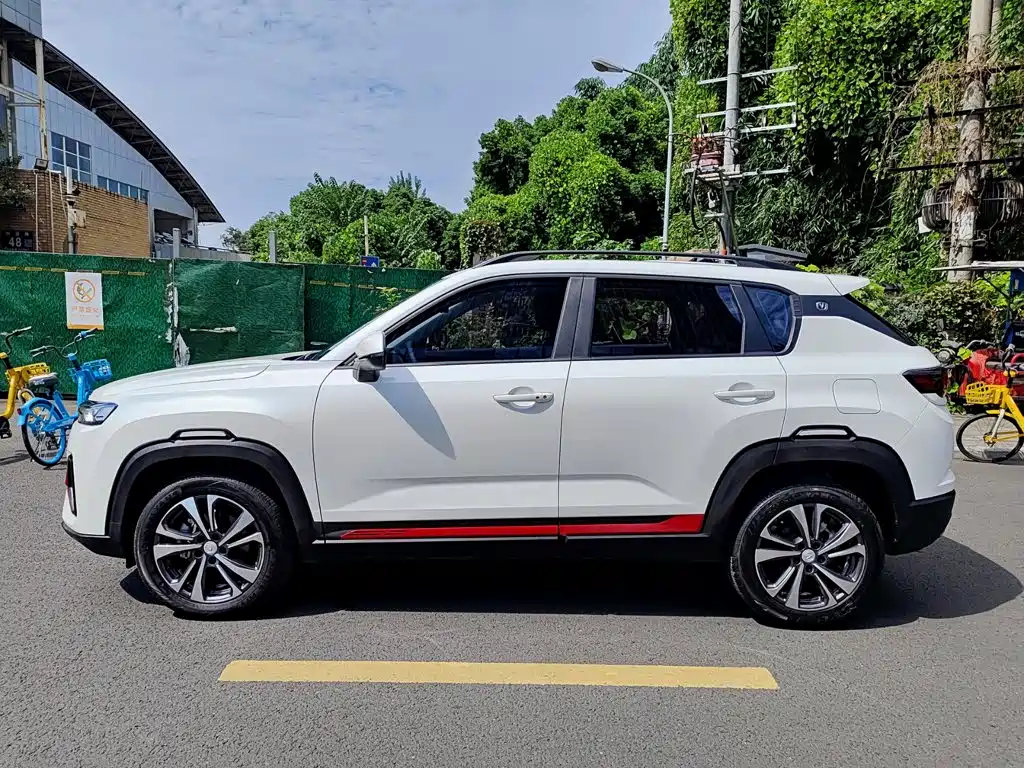 Changan CS35PLUS — фото 3