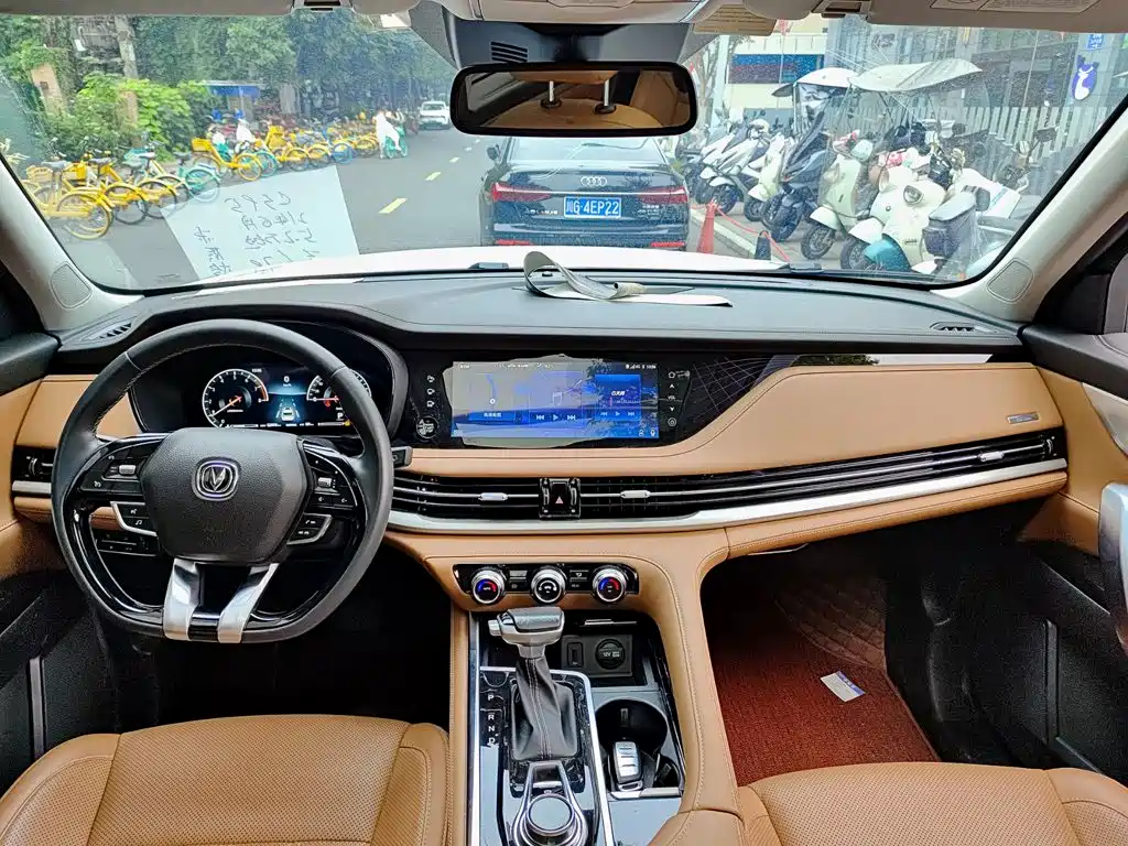 Changan CS95 — фото 10