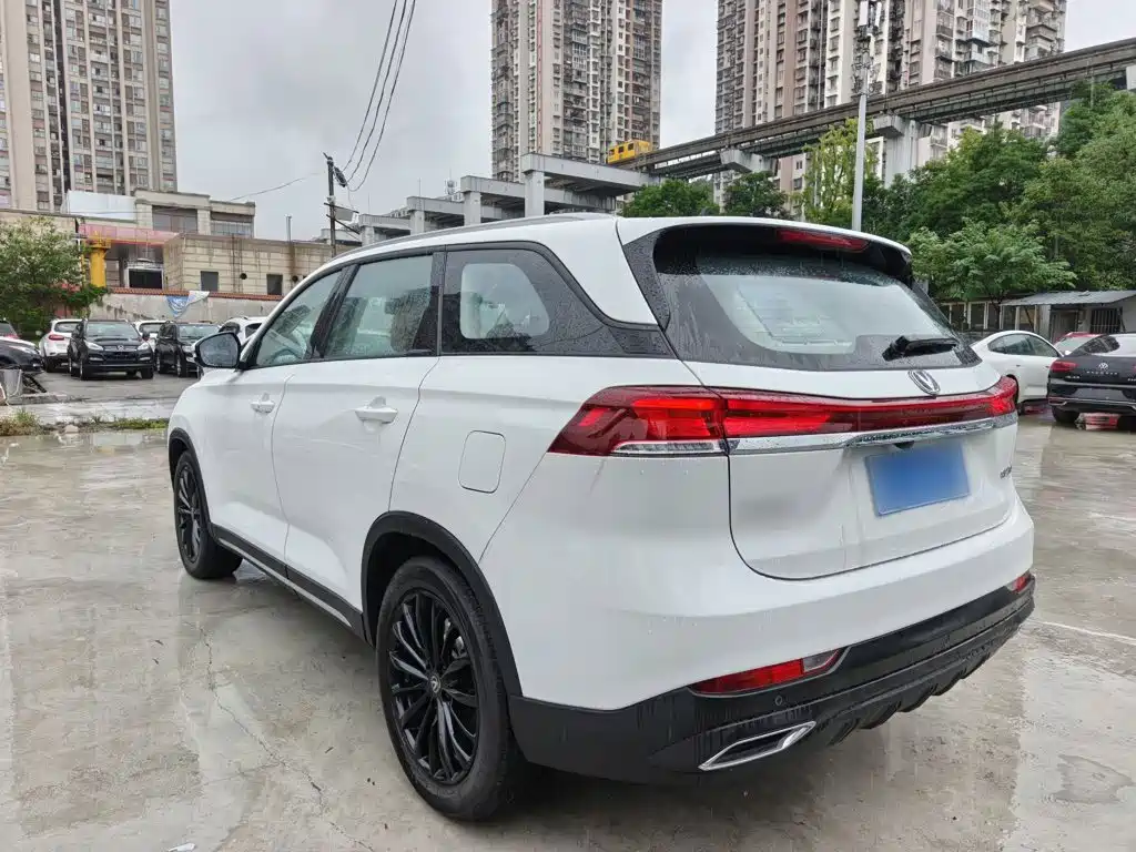 Changan CS75 — фото 5