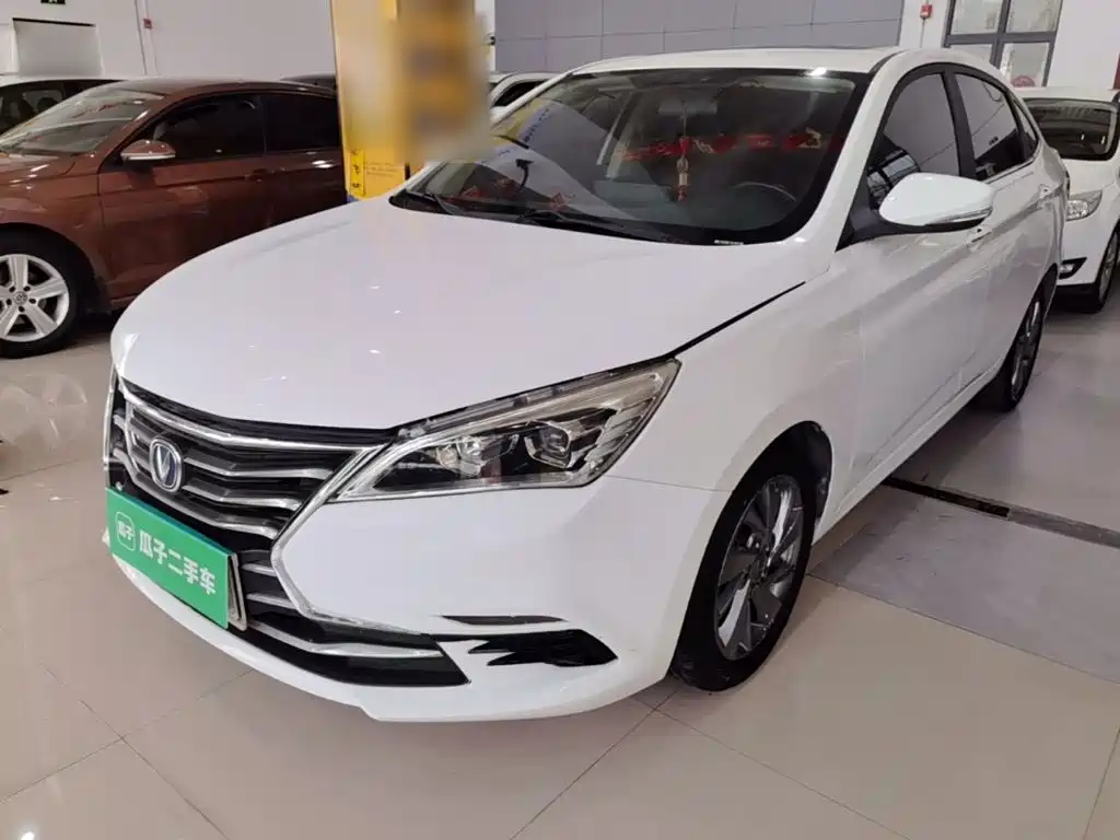 Changan Eado DT — фото 2